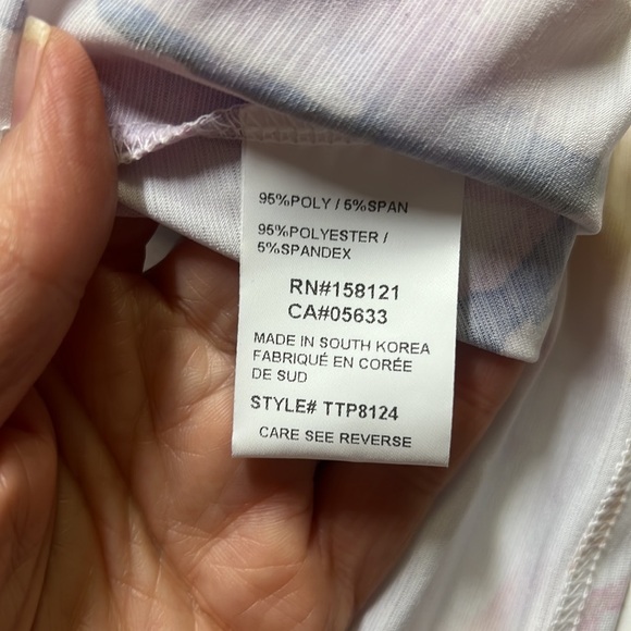 Trisha Tyler Abstract Water Color Blouse - Picture 5 of 6